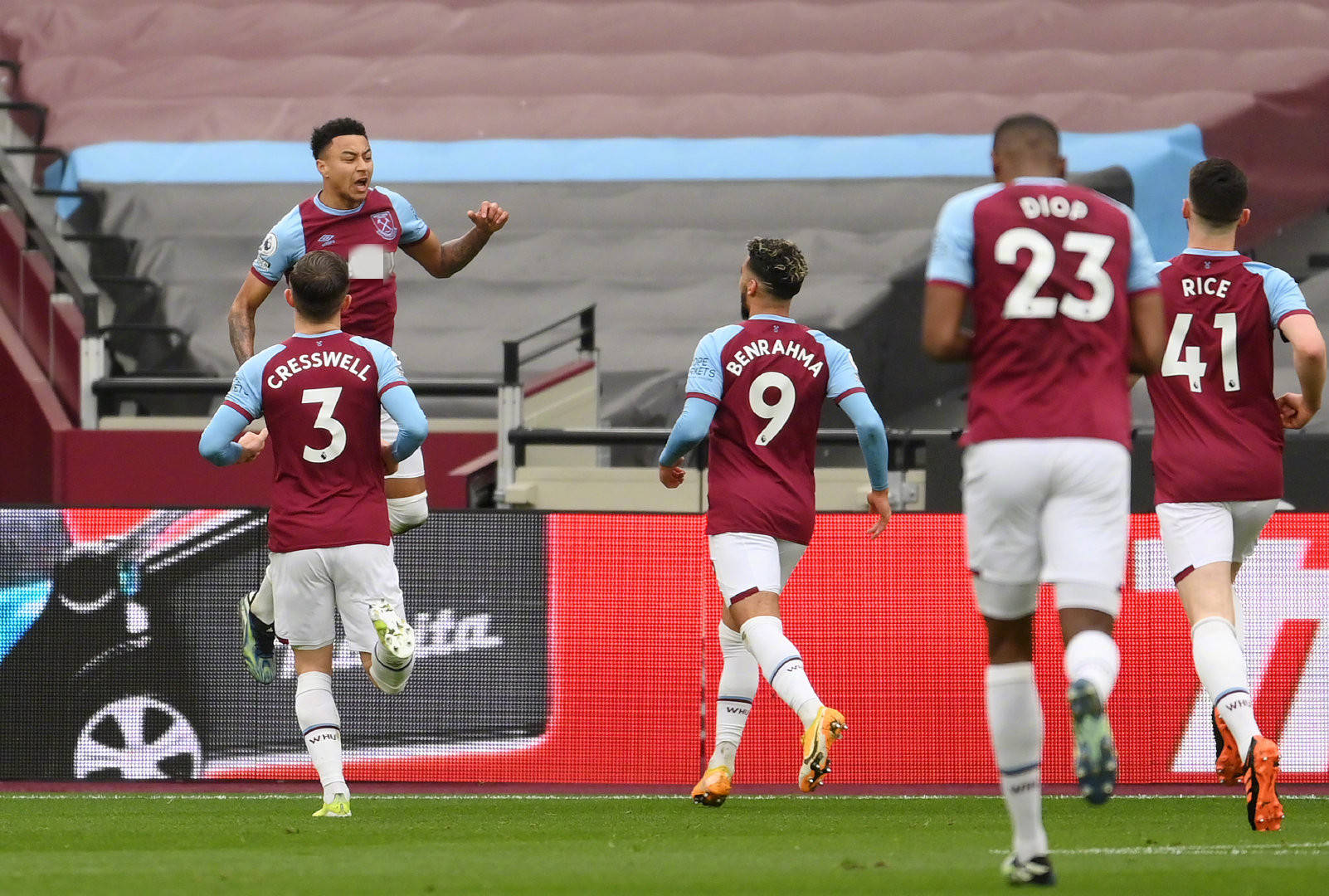 训练中的自 训练中的自